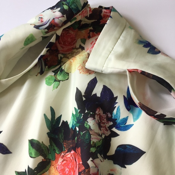 ❤️SOLD❤️Floral 2 Piece Outfit Twirl Skirt Crop - Picture 5 of 8